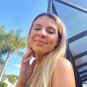 Meet your Posher, Alanna